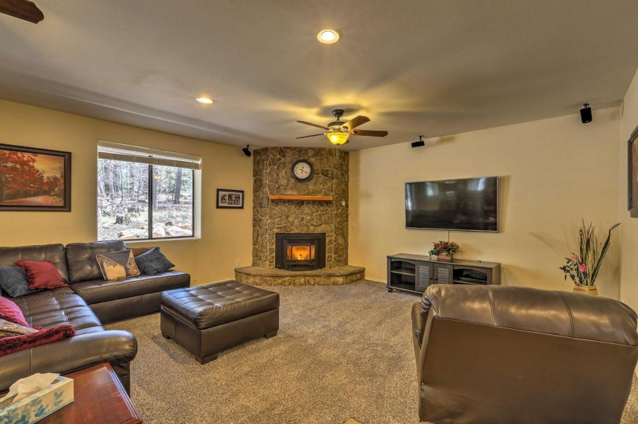 Spacious Pinetop-Lakeside Home With Hot Tub And Grill! Kültér fotó