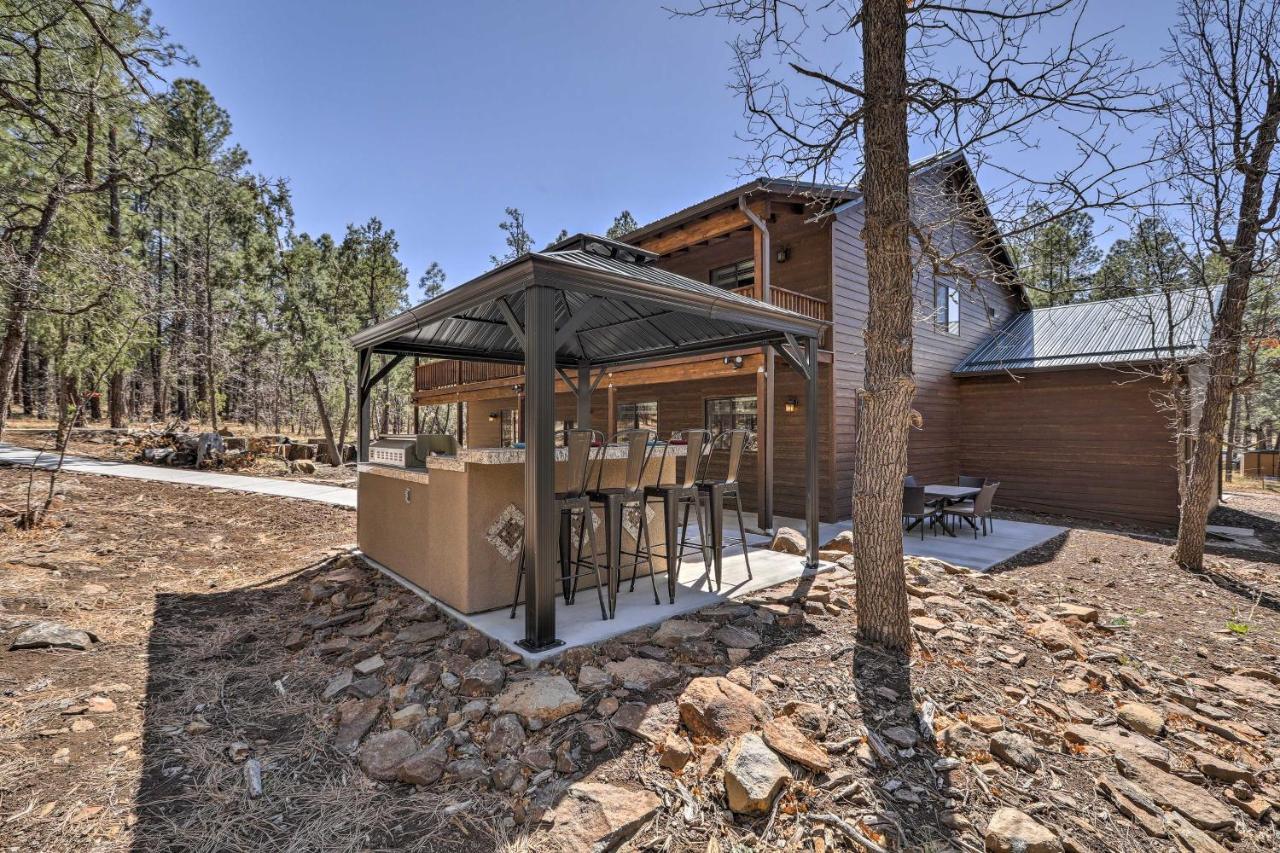 Spacious Pinetop-Lakeside Home With Hot Tub And Grill! Kültér fotó