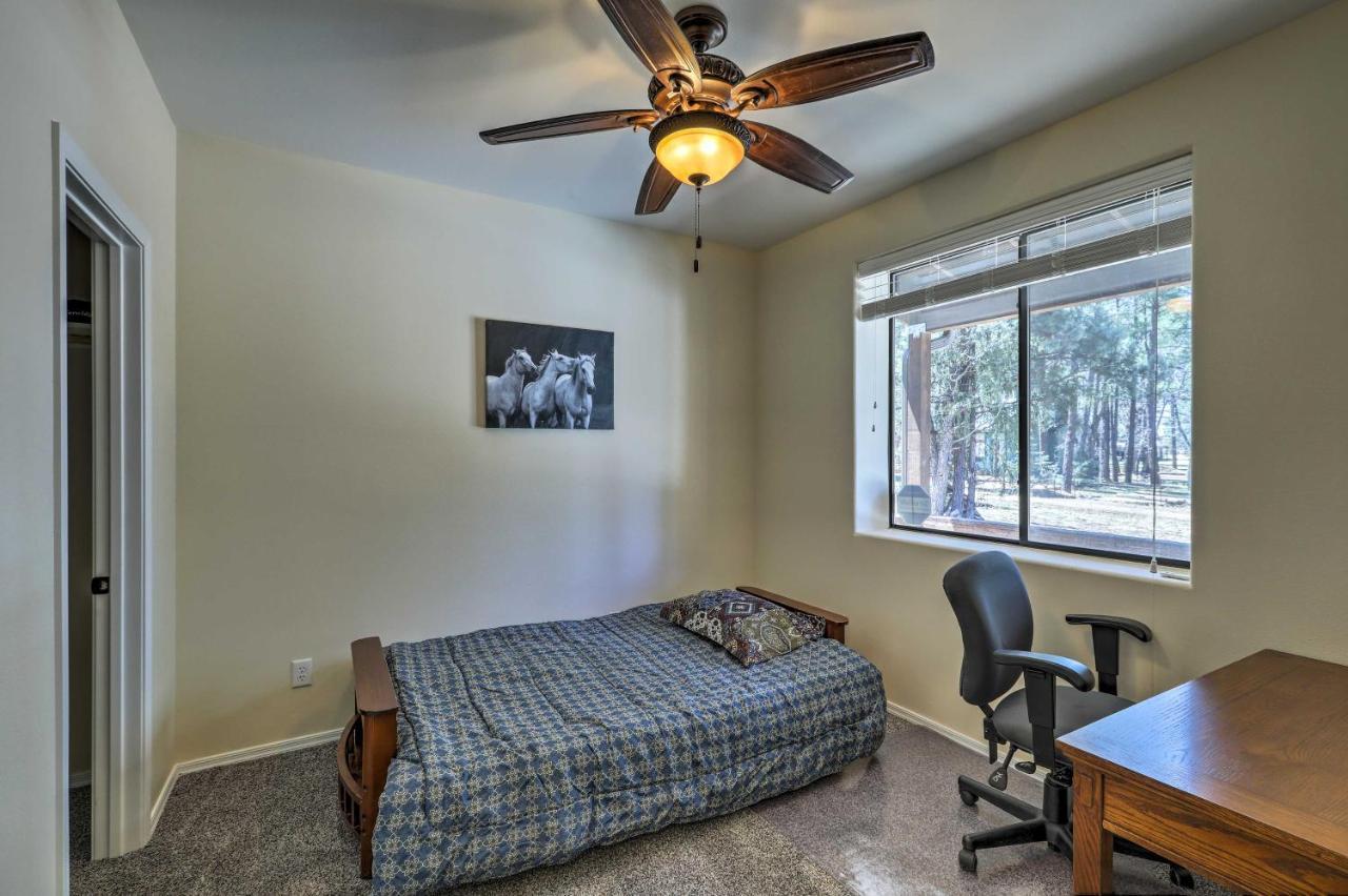 Spacious Pinetop-Lakeside Home With Hot Tub And Grill! Kültér fotó